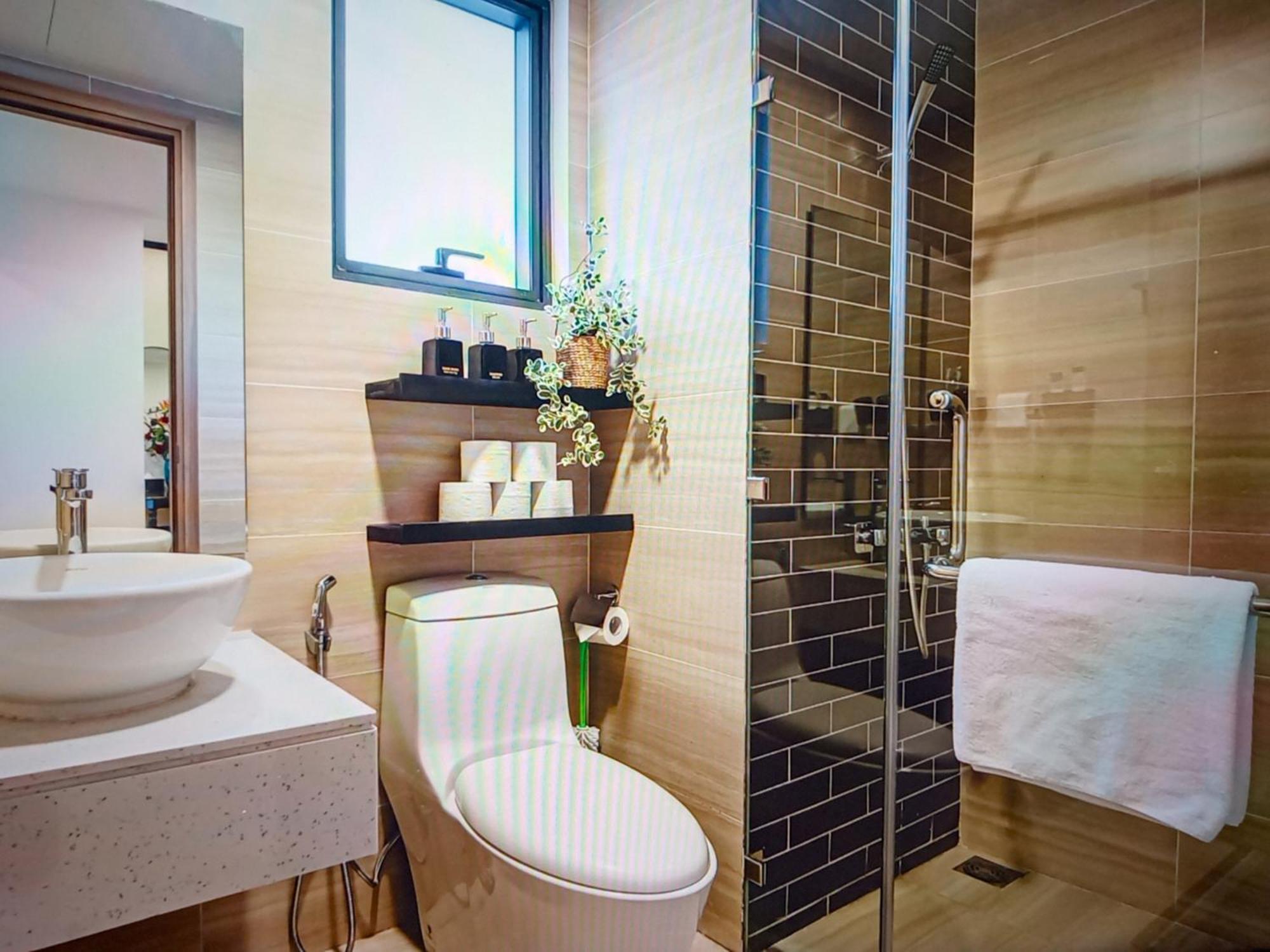 Oasis & - Soho - District 1 * Ho Chi Minh City