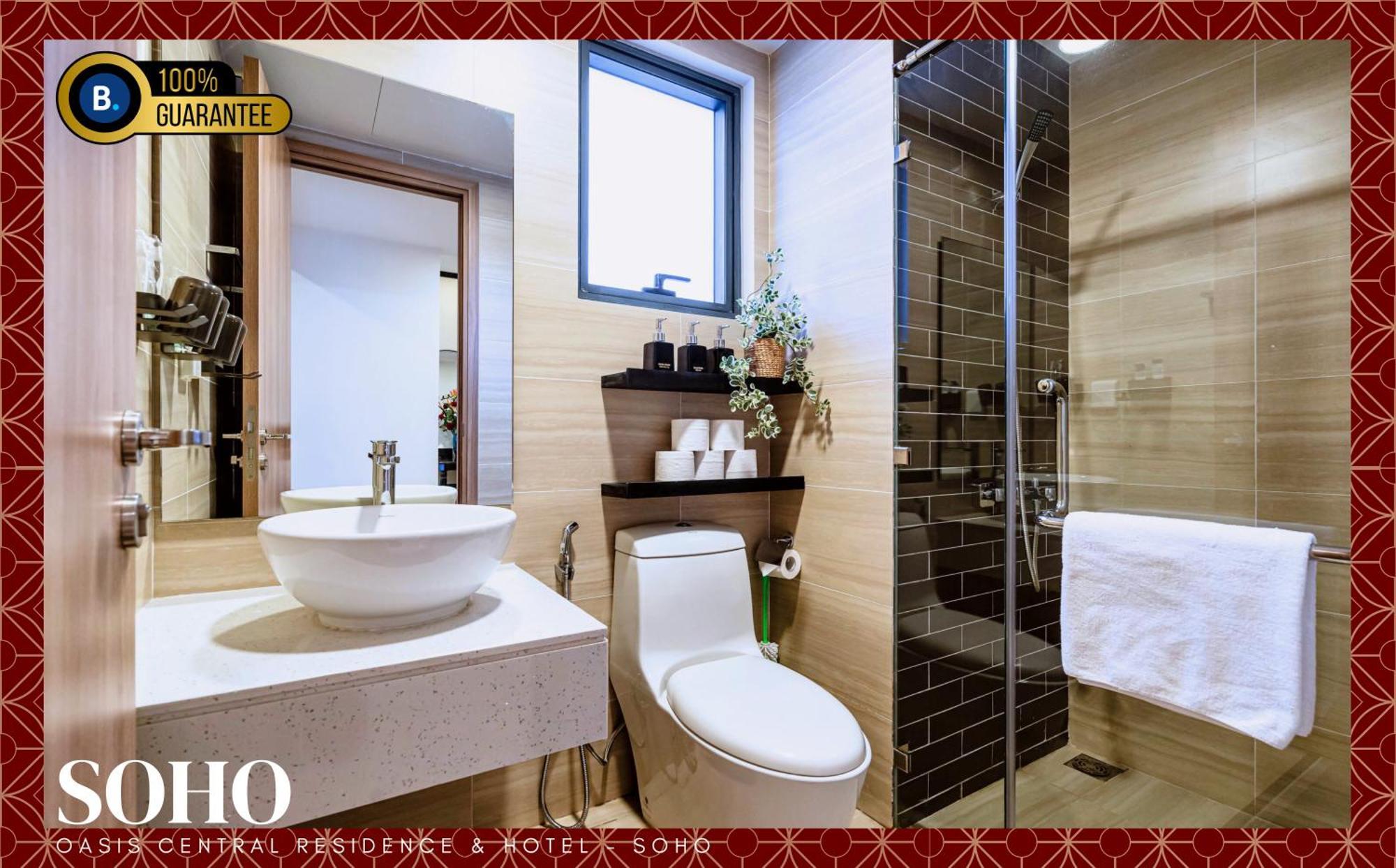Oasis & - Soho - District 1 * Ho Chi Minh City
